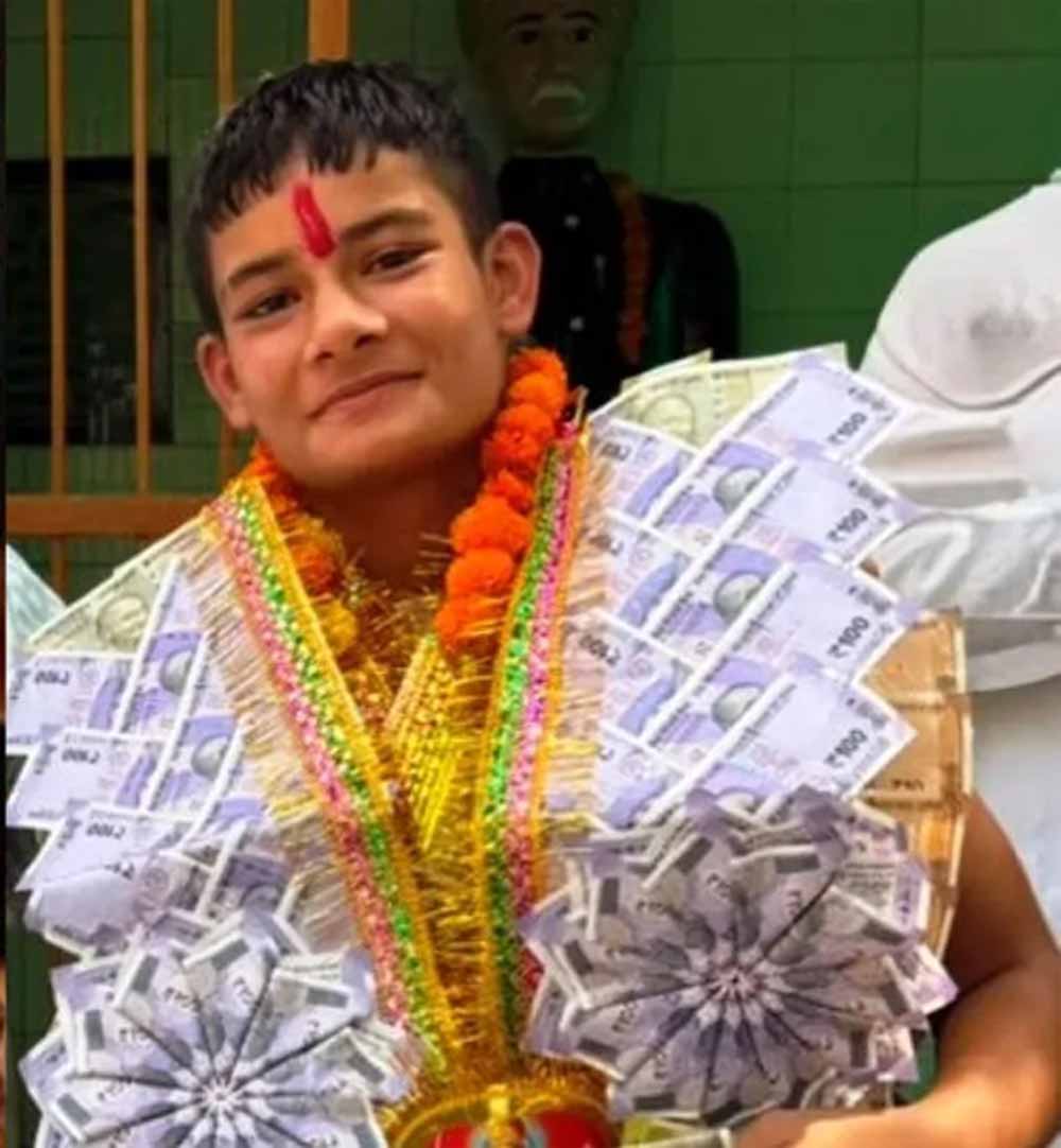 Jhajjar की रुपांशी का कमाल, अंडर-17 नेशनल रेसलिंग चैंपियनशिप में स्वर्ण पदक जीतकर बढ़ाया मान