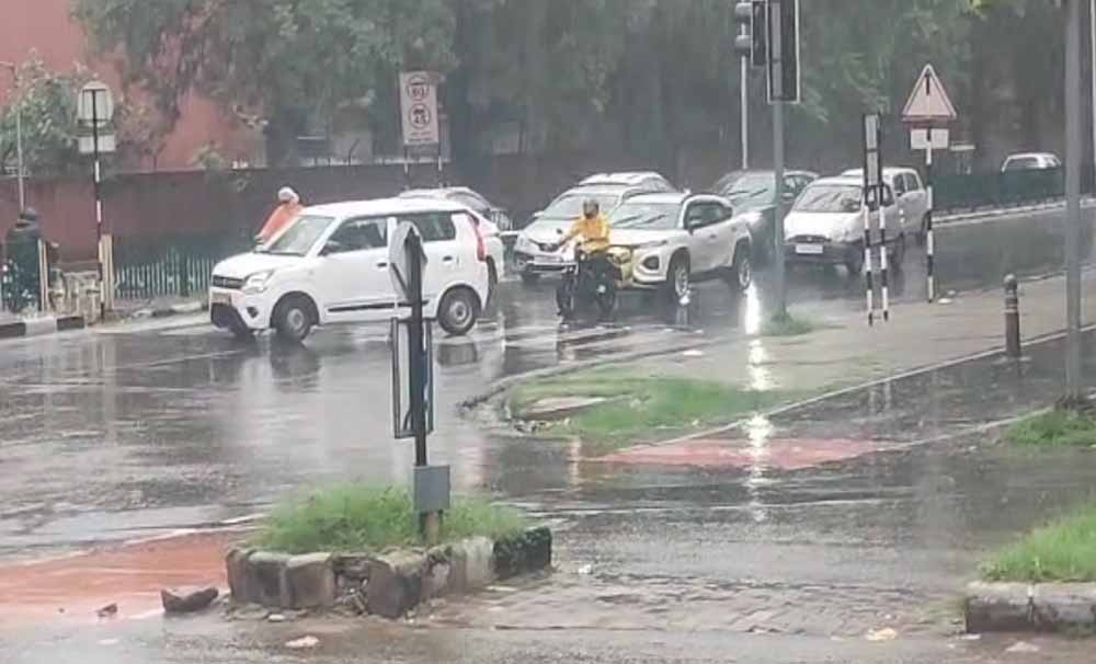 पश्चिमी विक्षोभ के असर से हरियाणा में मौसम यू-टर्न, कई जिलों में बारिश की चेतावनी