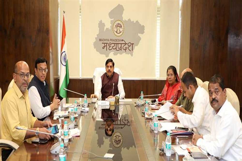 सूखे पेयजल स्रोतों की करायें जांच, नल जल योजनाएं बिना किसी बाधा के हो संचालित