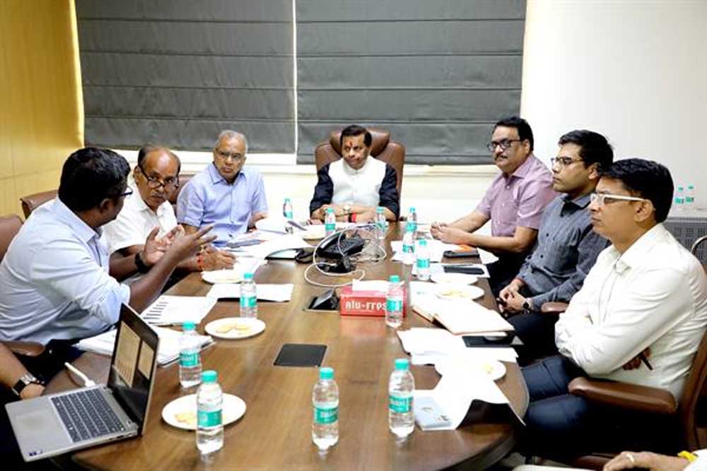 खनिज राजस्व, जिला खनिज निधि और स्थानीय निकायों की भूमिका की हुई समीक्षा