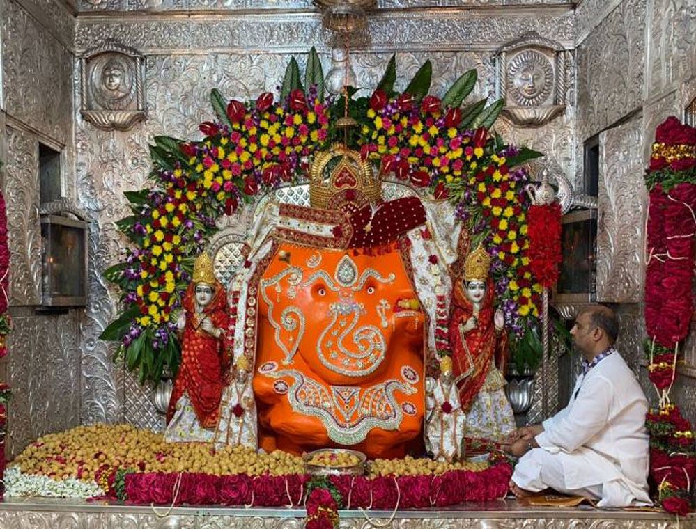 खजराना गणेश मंदिर के लिए फाइनल हुआ खास डिजाइन, 5 प्रतिमाओं को पहनाए जाएंगे स्वर्ण मुकुट