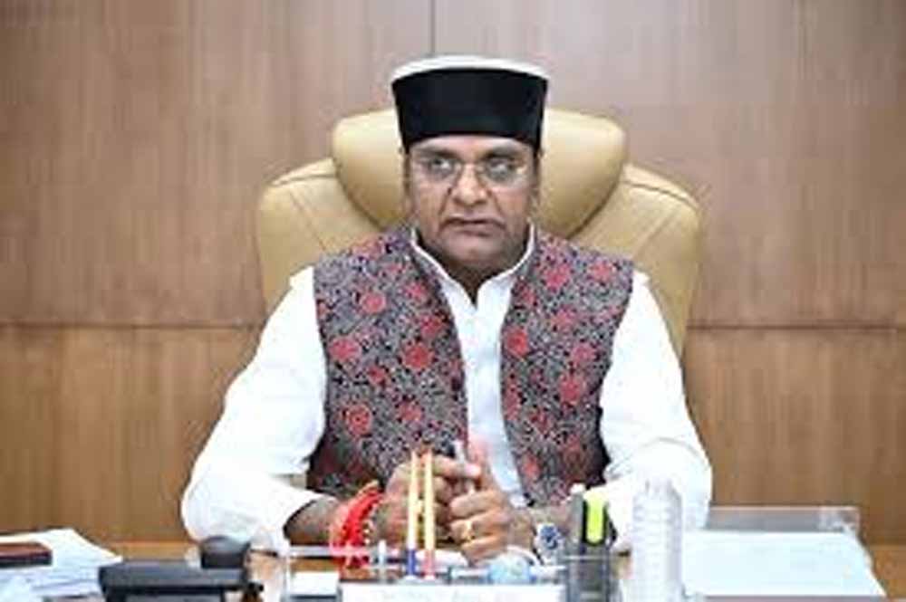 मंत्री श्री सारंग ने घर-घर पहुंचकर गिनाईं उपलब्धियां