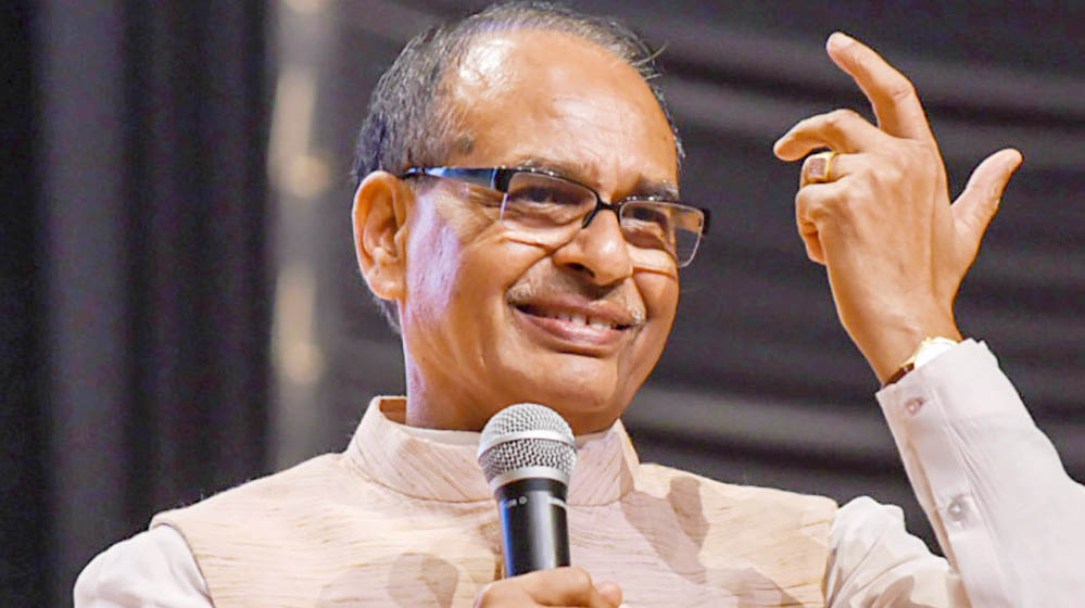 'किसानों की जिंदगी बदल रही है'— शिवराज सिंह ने बताए 6 बड़े लाभ, सोशल मीडिया पर साझा की जानकारी