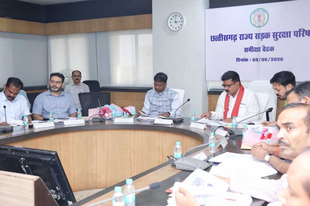 राज्य सड़क सुरक्षा परिषद की बैठक में दोनों उपमुख्यमंत्रियों और परिवहन मंत्री ने की समीक्षा