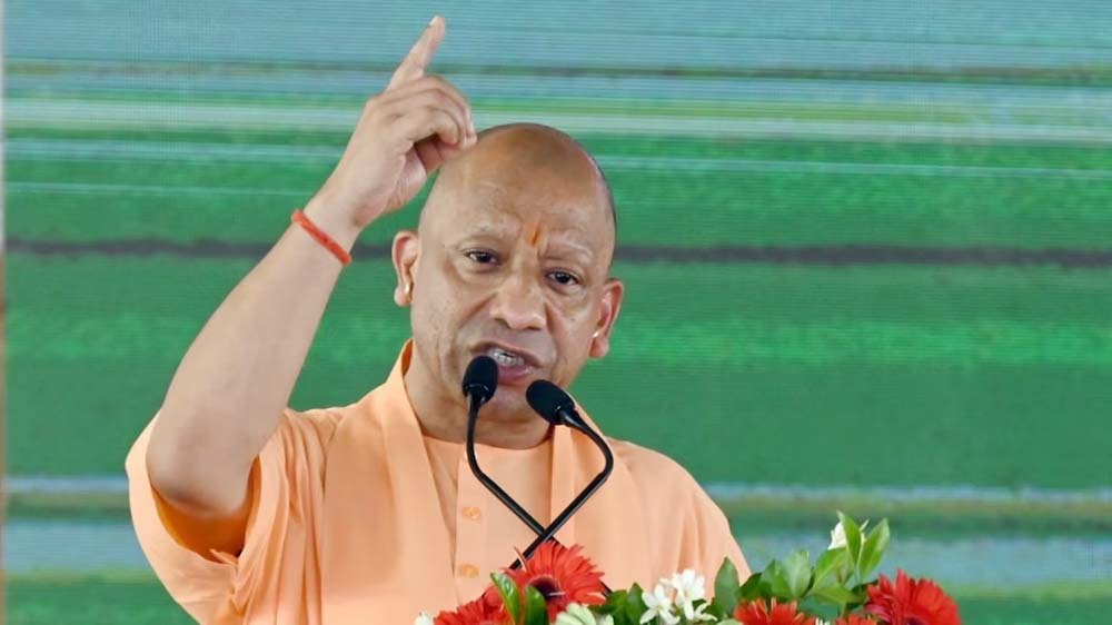 नोएडा में विकास की रफ्तार तेज, सीएम योगी बोले— अब ‘शापित’ नहीं, देश का सबसे बड़ा निवेश गंतव्य बना य