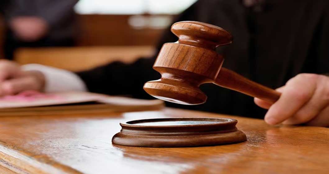 कोर्ट का अहम फैसला, पत्नी की टिप्पणी को बताया उकसावे वाला; पति की सजा की अवधि घटाई