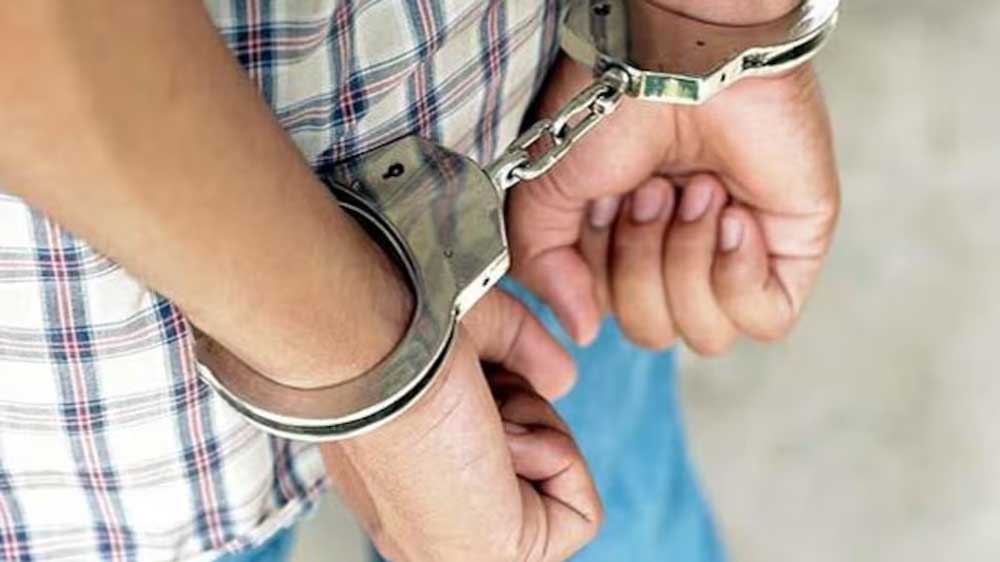मोबाइल लूटकर फरार हुआ आरोपी पुलिस गिरफ्त में, गार्ड हत्याकांड का खुलासा