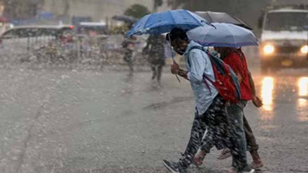 पटना समेत कई जिलों में गर्मी का असर, उत्तर बिहार में भारी बारिश की संभावना