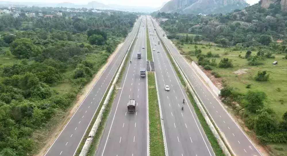 अब हाईवे पर नहीं फंसेंगे वाहन चालक! NHAI ला रही है 24 घंटे रेस्क्यू और सहायता व्यवस्था