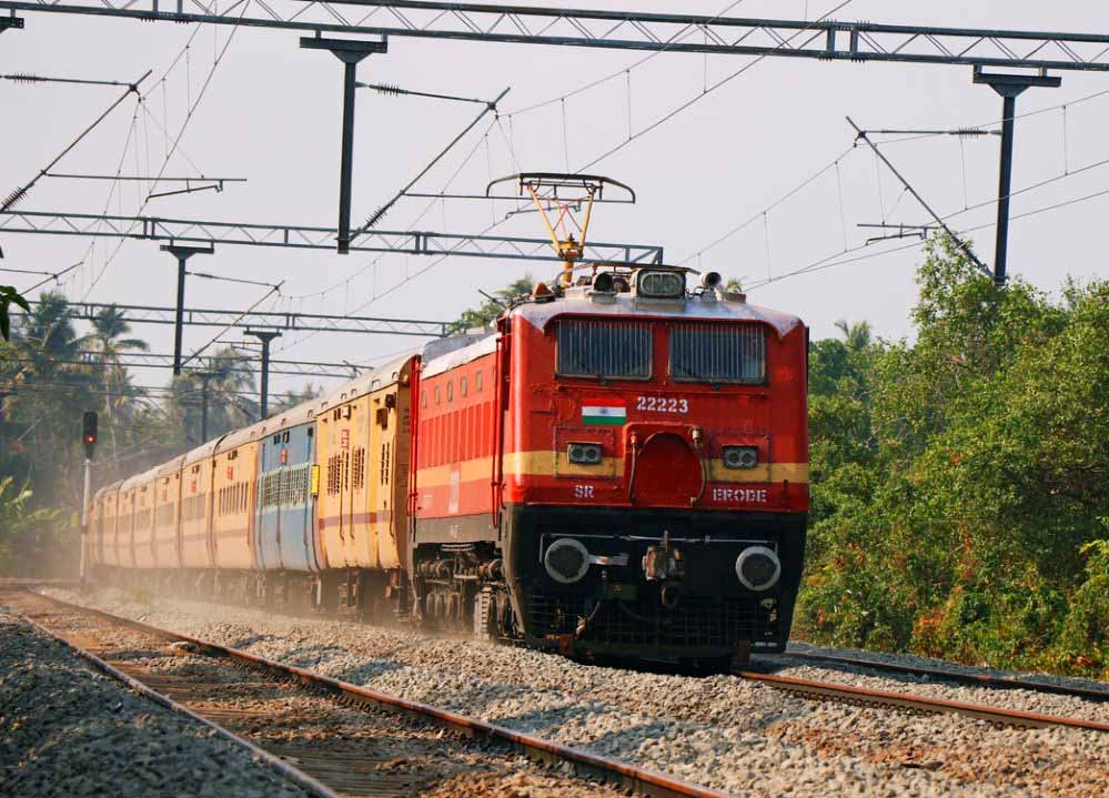 यात्रियों के लिए खुशखबरी, कालका-कटरा रेल सेवा बहाल; लंबे इंतजार के बाद आज से दौड़ेगी ट्रेन