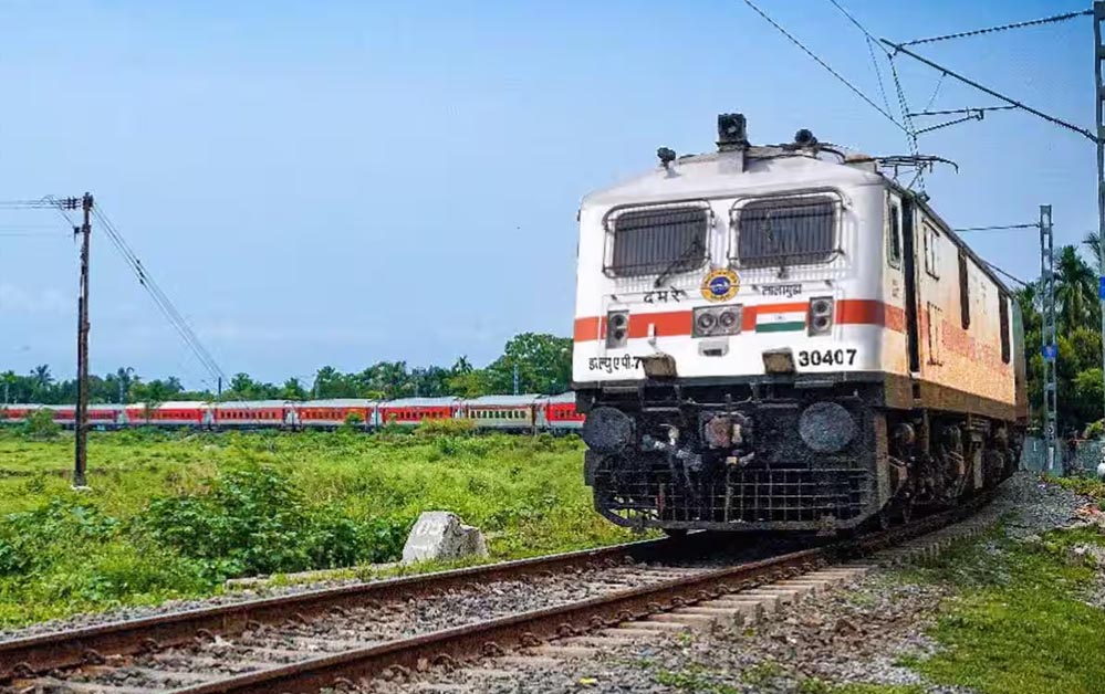 माता वैष्णो देवी यात्रा होगी आसान, 16 जून से दोबारा पटरी पर लौटेगी वंदे भारत एक्सप्रेस