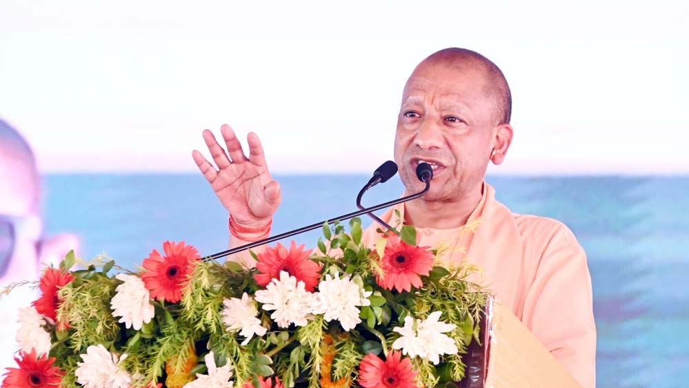 चंदा चोरी विवाद पर योगी आदित्यनाथ का पलटवार, कहा—SIT जांच सच सामने लाएगी