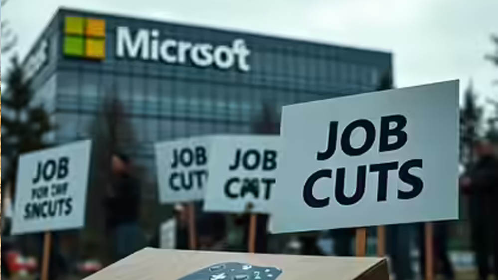 Tech Layoffs: Microsoft में एक और जॉब कट की आशंका, 5,000 कर्मचारियों पर लटक रही तलवार