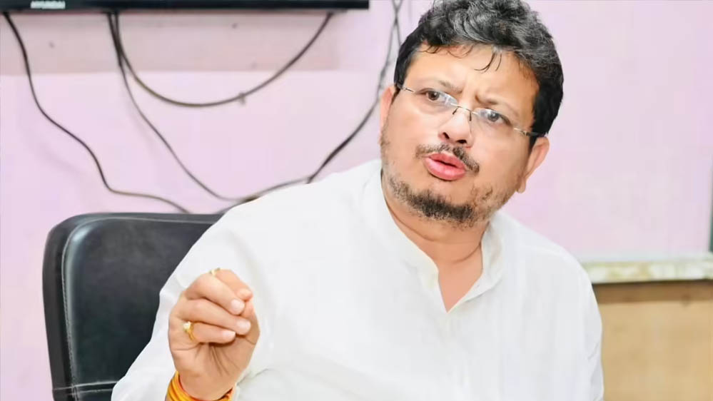 TMC Symbol Row: क्या ममता बनर्जी से छिन जाएगा पार्टी का चुनाव चिह्न? आज EC पहुंचेगा ऋतब्रत गुट