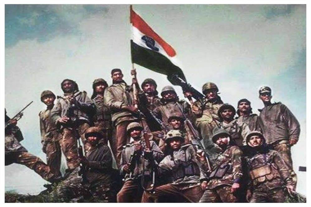 जब सफेद झंडे के बीच हुई बातचीत, फिर भारत ने प्वाइंट 5465 पर लहराया तिरंगा; कारगिल की दिलचस्प कहानी