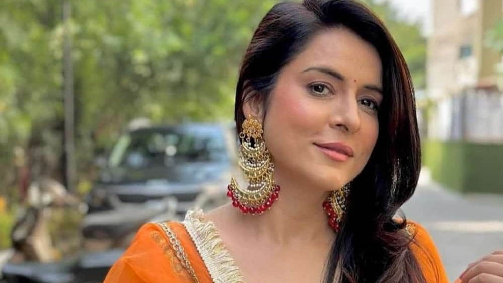 इंटीमेट सीन्स और Kiss पर खुलकर बोलीं सिंपल कौल, कहा- रिश्ते में भरोसा सबसे ज़रूरी