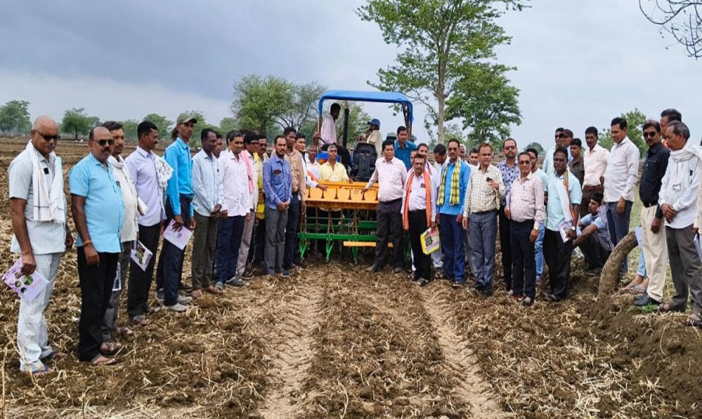'सुपर अल नीनो' से निपटने की तैयारी, धमतरी में कृषक मित्रों को अल्प वर्षा प्रबंधन का दिया गया प्रशिक