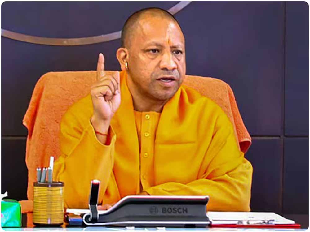 यमुना के तट पर बने पार्क में तीन विभूतियों डॉ. श्यामा प्रसाद मुखर्जी, अटल बिहारी बाजपेई और अशोक सिं