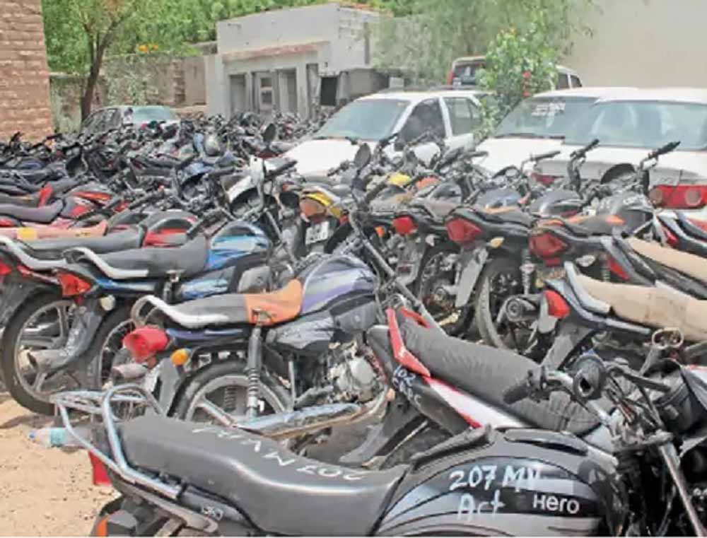 थानों में कबाड़ बने 7,402 जब्त वाहन हटाए, पंजाब पुलिस की बड़ी कार्रवाई