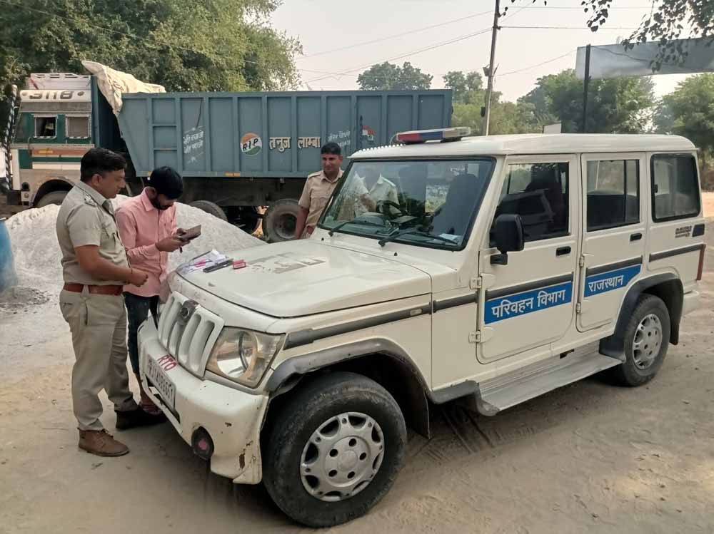 500 वाहनों पर ट्रांसपोर्ट विभाग की कार्रवाई, अमृतसर के ट्रांसपोर्टरों में मचा हाहाकार