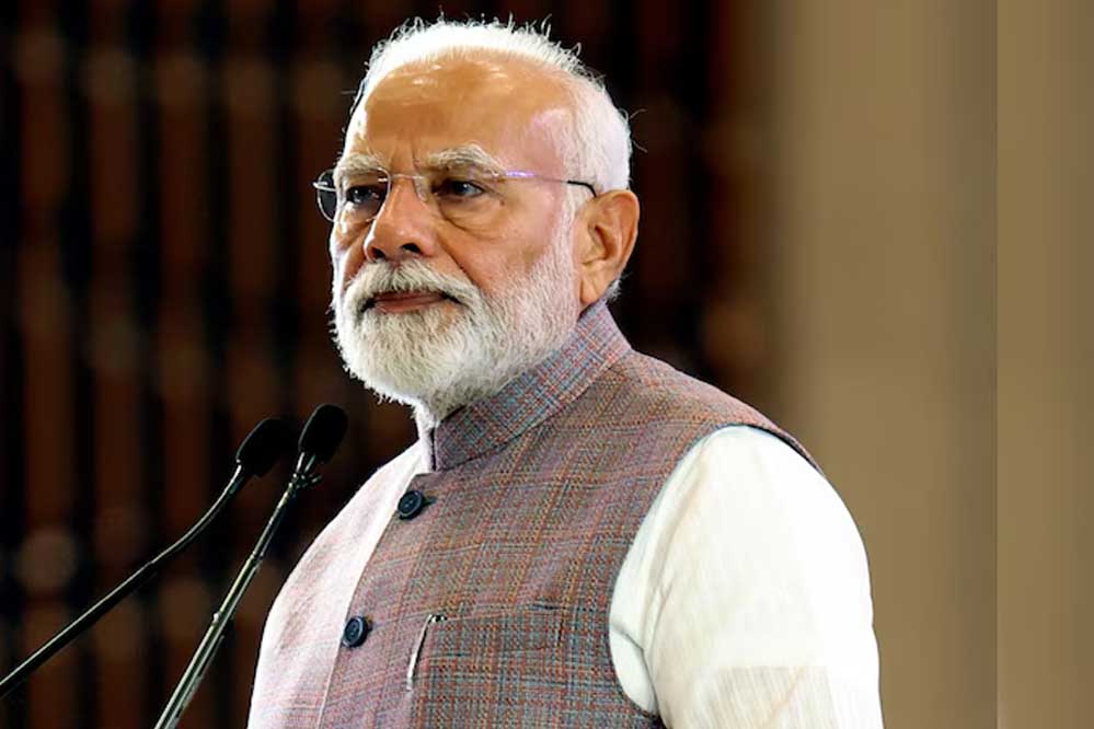 पेट्रोल-डीजल बचाने की नसीहत भूल गए BJP नेता? दौरे में वाहनों के लंबे काफिले ने खींचा ध्यान