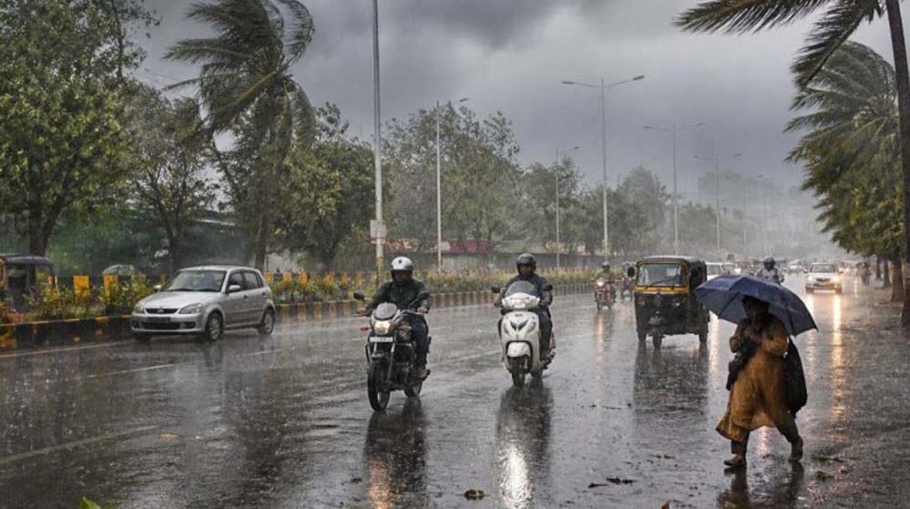 Punjab Weather: पठानकोट में 5 घंटे की बारिश से जलभराव, चंडीगढ़ भी भीगा; 2-3 दिन में मानसून की एंट्र
